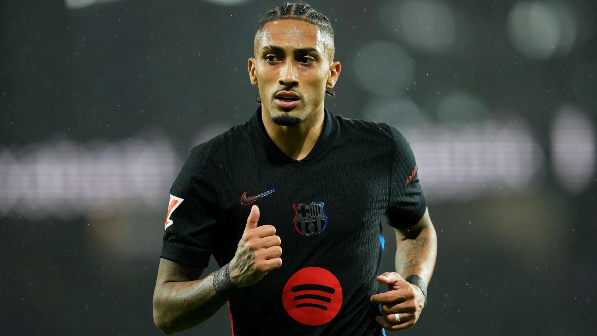 的激烈竞争 的激烈竞争